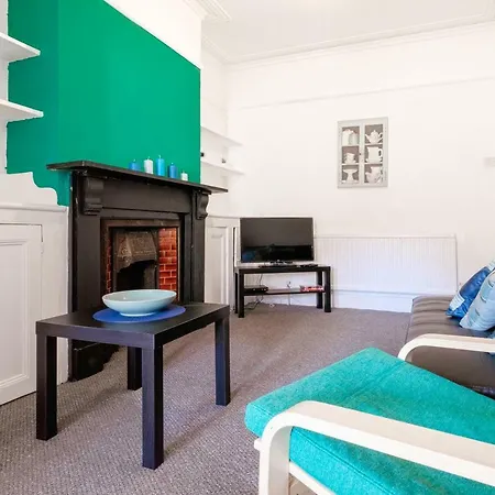 Lansdown Road Retreat *